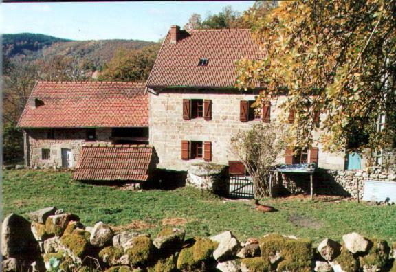 B&B Petite Ferme D'Autrefois Saint-Georges-Nigremont Exterior photo